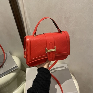 Elegant Quilted PU Leather Shoulder Bag For Women Square Flap Crossbody Bag With Gold Metal Buckle Top Handle Handbag