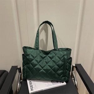 Women Fashion Large Capacity Quilted Tote Bag Lightweight Nylon Rhombus Pattern Shoulder Bag Daily Commuter Casual Handbag