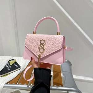 Fashion PU Leather Retro Women Shoulder Handbag Underarm Crossbody Square Bag With Metal Letter Logo Tassel Decoration Top Handle Bag