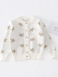 Cardigan en maille crème pour filles avec motifs d'étoiles dorées et boutons en bois