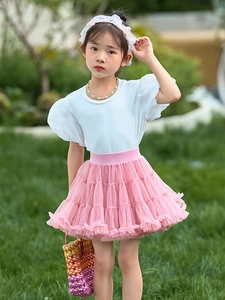 Girls white short sleeve top with layered pink mesh tutu skirt and floral headband