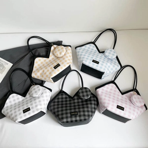 Sacs cabas à carreaux tendance avec porte-monnaie assortis et coupe en V en cinq couleurs