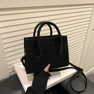 Borsa a mano chic con motivo leopardato testurizzato opaco e tracolla per donna