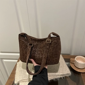 Vintage Leopard Print Large Capacity Shoulder Bag For Women Retro Synthetic Leather Hobo Tote Bag Casual Commuter Handbag