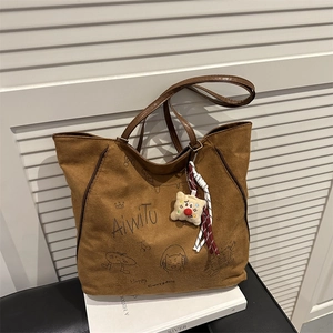 Grand sac cabas marron en suédine avec graffitis de chat et pendentif étoile en peluche