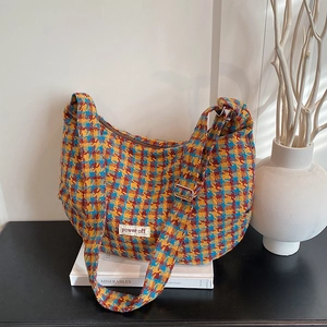 Large Capacity Vintage Plaid Woolen Shoulder Bag Korean Style Commuter Crossbody Hobo Bag For Women With Power Off Label