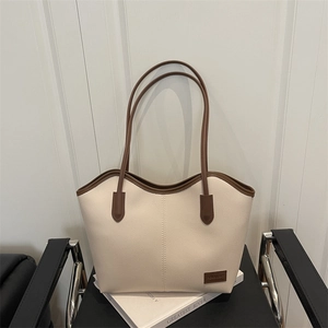 Large capacity tote bag in cream and brown pebble leather for daily office commuting