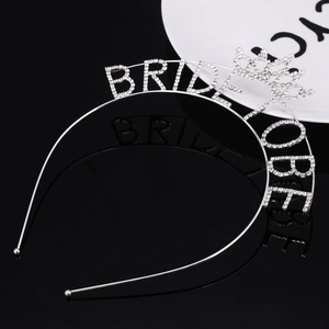 Cerchietto Bride To Be argento con cristalli e corona su base a specchio nera