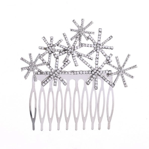 Peigne à cheveux de mariée argenté avec flocons de neige et cristaux pour coiffures