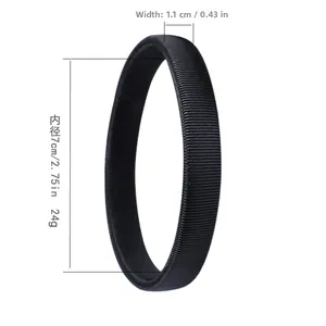 Vue détaillée du brassard élastique avec diamètre intérieur de 7cm et largeur de 1,1cm