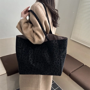 Minimalist large tote bag with black leopard print pattern for women shoulder wear
