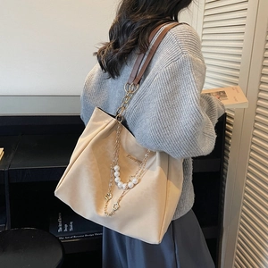Large capacity off-white tote bag with gold chain, pearl decor and brown strap