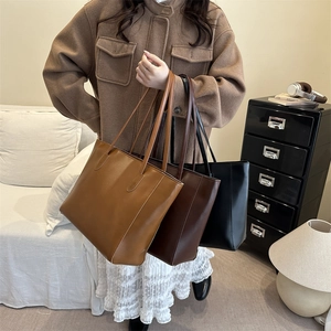 Women's Minimalist PU Leather Tote Bag Large Capacity Solid Color Shoulder Bag For Commuting Work Casual Shopper Bag Handbag