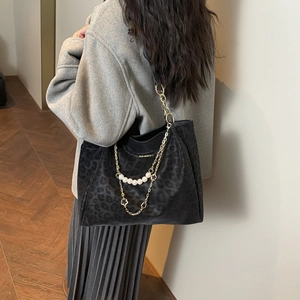 Chic black leopard pattern tote bag with pearl and gold chain details for women