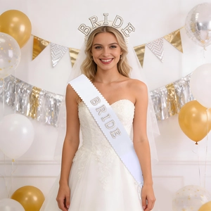 Élégant ensemble écharpe de mariée en satin blanc et bandeau en perles pour enterrement de vie