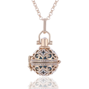 Collana con ciondolo a sfera cava placcata in oro e cristalli bianchi scintillanti da donna
