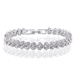 Bracelet élégant en argent avec cristaux de zircone AAA et fermoir pliable pour femme chic
