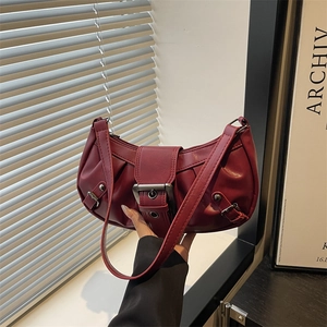 Vintage Pleated PU Leather Underarm Bag For Women Solid Color Metal Buckle Shoulder Bag Fashion Baguette Bag Daily Purse