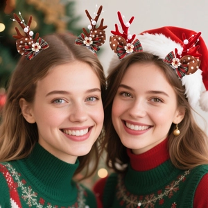 Barrettes bois de renne de Noël avec nœuds festifs rouge vert et perles pour fête de Noël