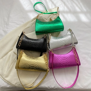 Women Metallic Crocodile Pattern Shoulder Bag Fashion PU Leather Underarm Bag With Metal Chain Glossy Handbag For Party