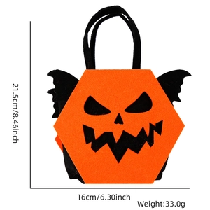 Detailed size chart of a Halloween felt pumpkin bag with bat wings and dimensions