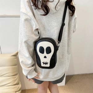 Petit sac carré en PU à bandoulière avec motif crâne noir et blanc et sangle réglable