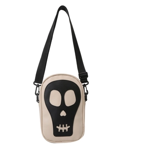 Sac bandoulière en cuir PU beige avec patch crâne noir et sangle réglable