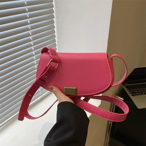 Women Retro PU Leather Saddle Shoulder Bag Elegant Minimalist Small Crossbody Bag Gold Hardware Fashion Daily Messenger Purse