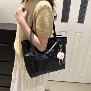 Classic houndstooth large capacity tote bag for women with white plush ball charm