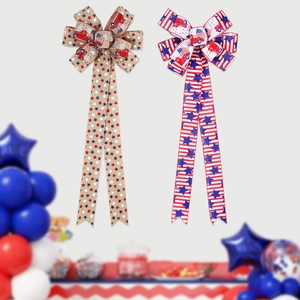 Fiocchi decorativi per l'Indipendenza USA con stelle e strisce per decoro patriottico