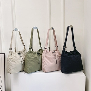 Women Casual Large Capacity Drawstring Shoulder Bag Solid Color Wrinkled Texture Canvas Style Tote Bag With Adjustable Strap