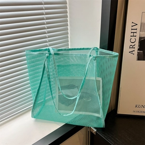 Chic mint green large capacity mesh tote bag for women with lightweight nylon shoulder straps