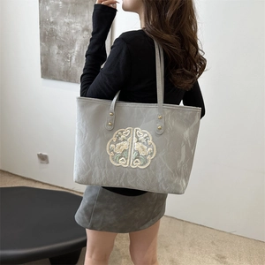New Chinese style grey tote bag featuring elegant floral embroidery and pleated texture