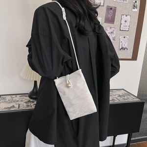 Chic marble pattern crossbody phone bag with pearl buckle and braided rope strap for women