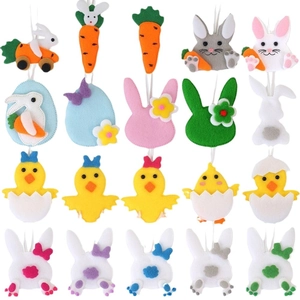 Assortiment de décorations de Pâques en feutrine avec lapins et carottes pour fêtes