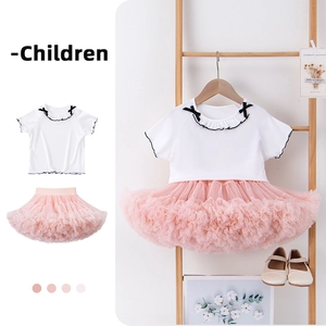 Detail of girls ice silk T-shirt with lace edges and pink layered mesh tutu skirt set