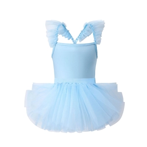Détail du justoaucorps de ballet bleu clair avec bretelles croisées et tutu en tulle