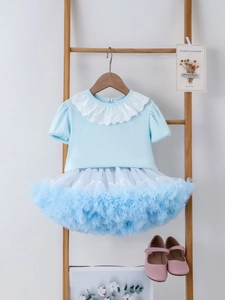Ensemble d'été pour filles avec haut à col en dentelle bleue et jupe tutu assortie