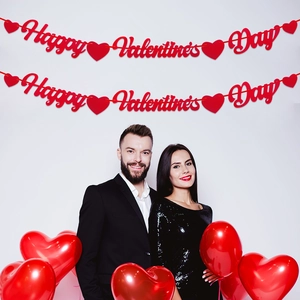 Banner di San Valentino Ghirlanda di Alfabeto a Cuore Rosso Happy Valentine's Day Banner in Carta per Decorazioni da Casa