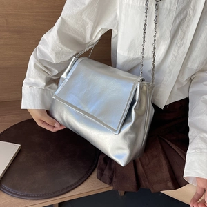 Sac à bandoulière argenté métallisé au design vintage minimaliste et grande capacité