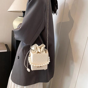 White crocodile pattern bucket bag with pearl handle and metal chain for women