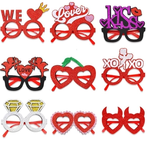 9-pack Valentine's Day party glasses with red heart shapes and XOXO devil horn designs