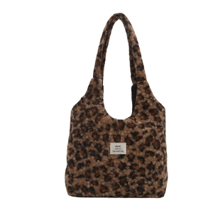 Fashionable leopard print faux fur shoulder tote bag with large capacity and soft texture