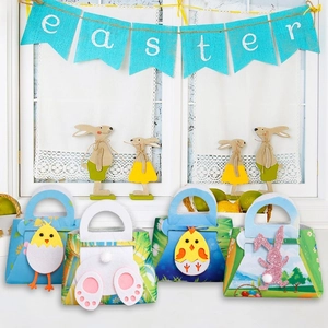 Sacchetti regalo di Pasqua in feltro con coniglietti e pulcini per feste e dolci