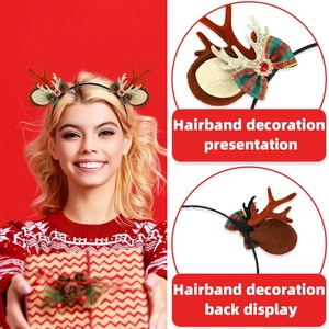 Détail du serre-tête bois de renne avec nœuds festifs et accents dorés brillants