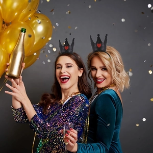 Serre-tête couronne noire avec cœur pailleté rouge pour fêtes d'anniversaire enfants