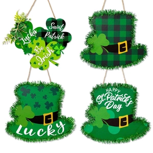 Lot de 4 ornements de trèfle et chapeau vert de la Saint-Patrick en bois pour décoration