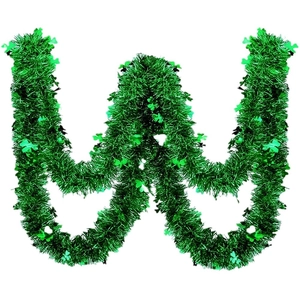 Grüne St. Patrick's Day Girlande mit Kleeblatt-Dekorationen für festliche Partystimmung