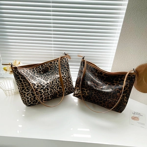 Borsa Tote da Donna in Pelle PU con Stampa Leopardata Borsa a Spalla Casual di Grande Capacità per Lavoro Viaggio alla Moda