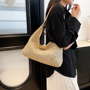 Sac hobo fourre-tout en paille tissée avec bordure en cuir marron et grande capacité
